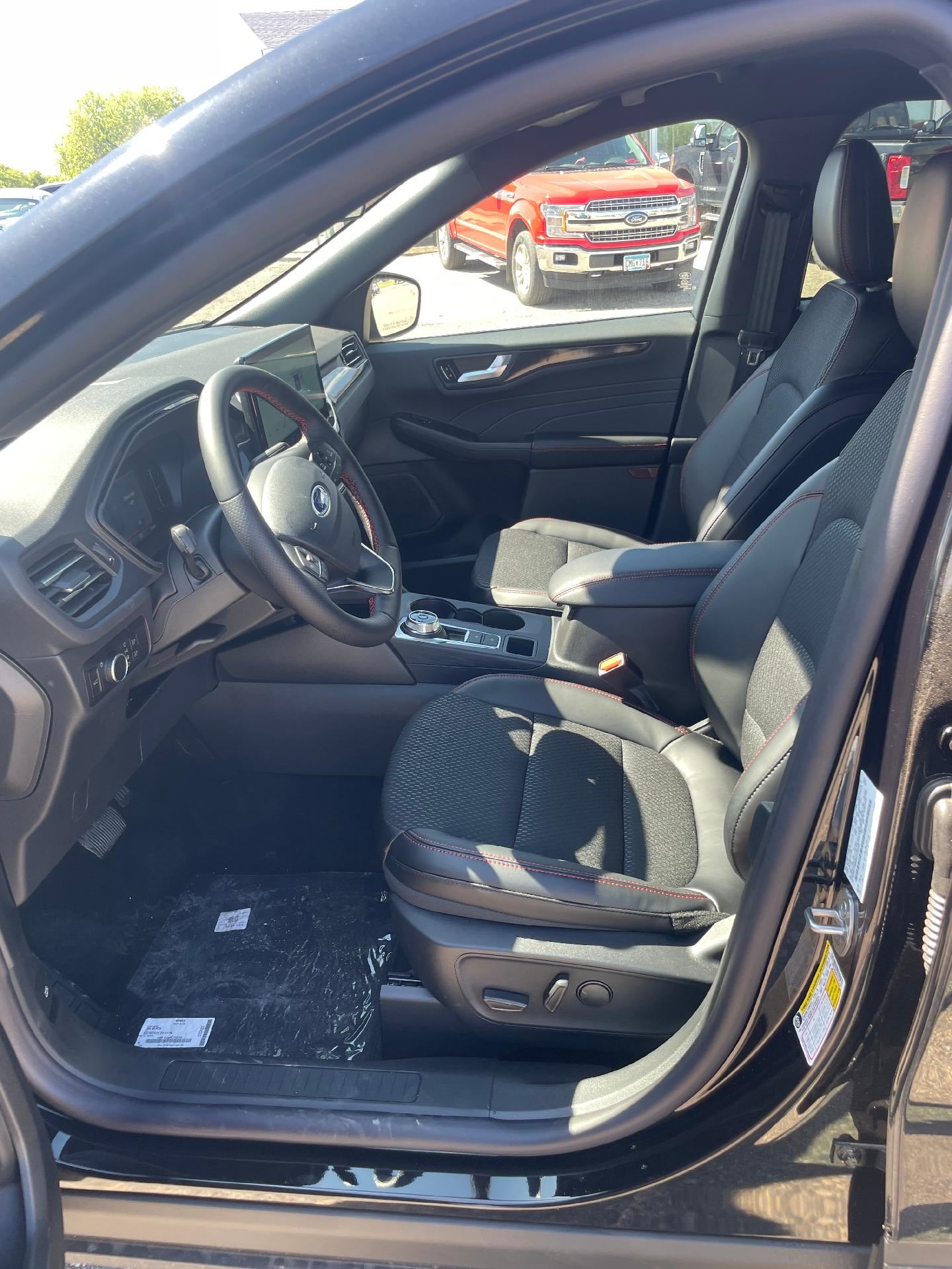 2025 Ford Escape ST-Line AWD