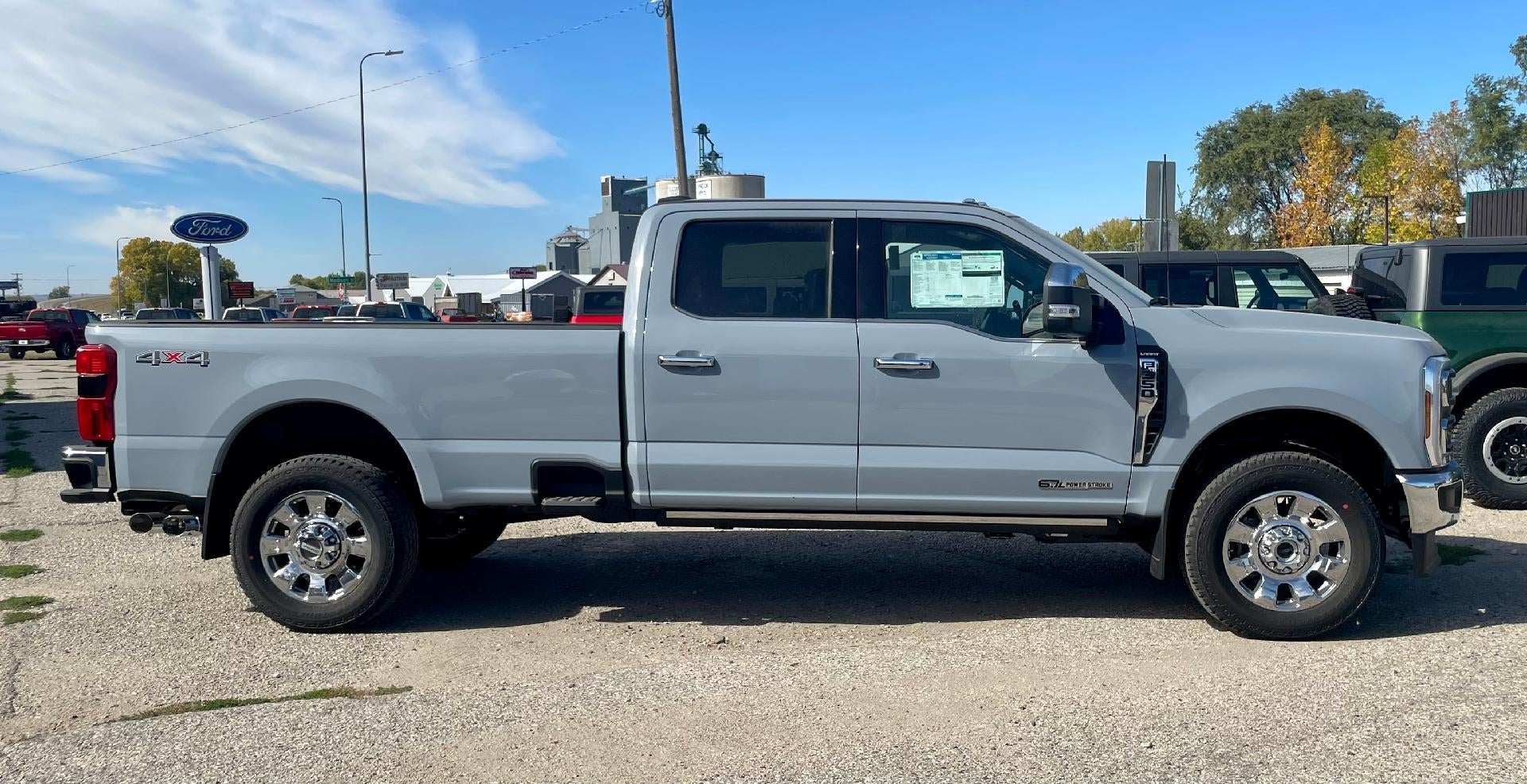 2024 Ford Super Duty F-350 SRW XL 4WD Crew Cab 6.75' Box