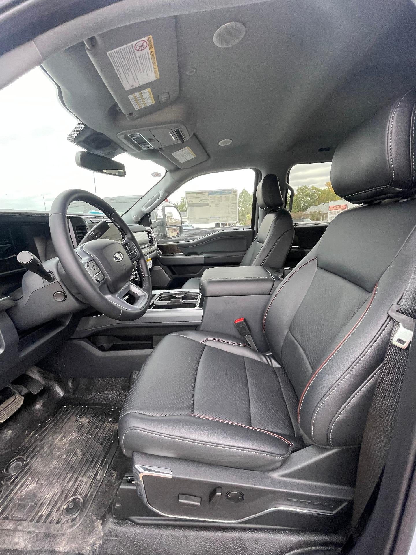 2024 Ford Super Duty F-350 SRW XL 4WD Crew Cab 6.75' Box