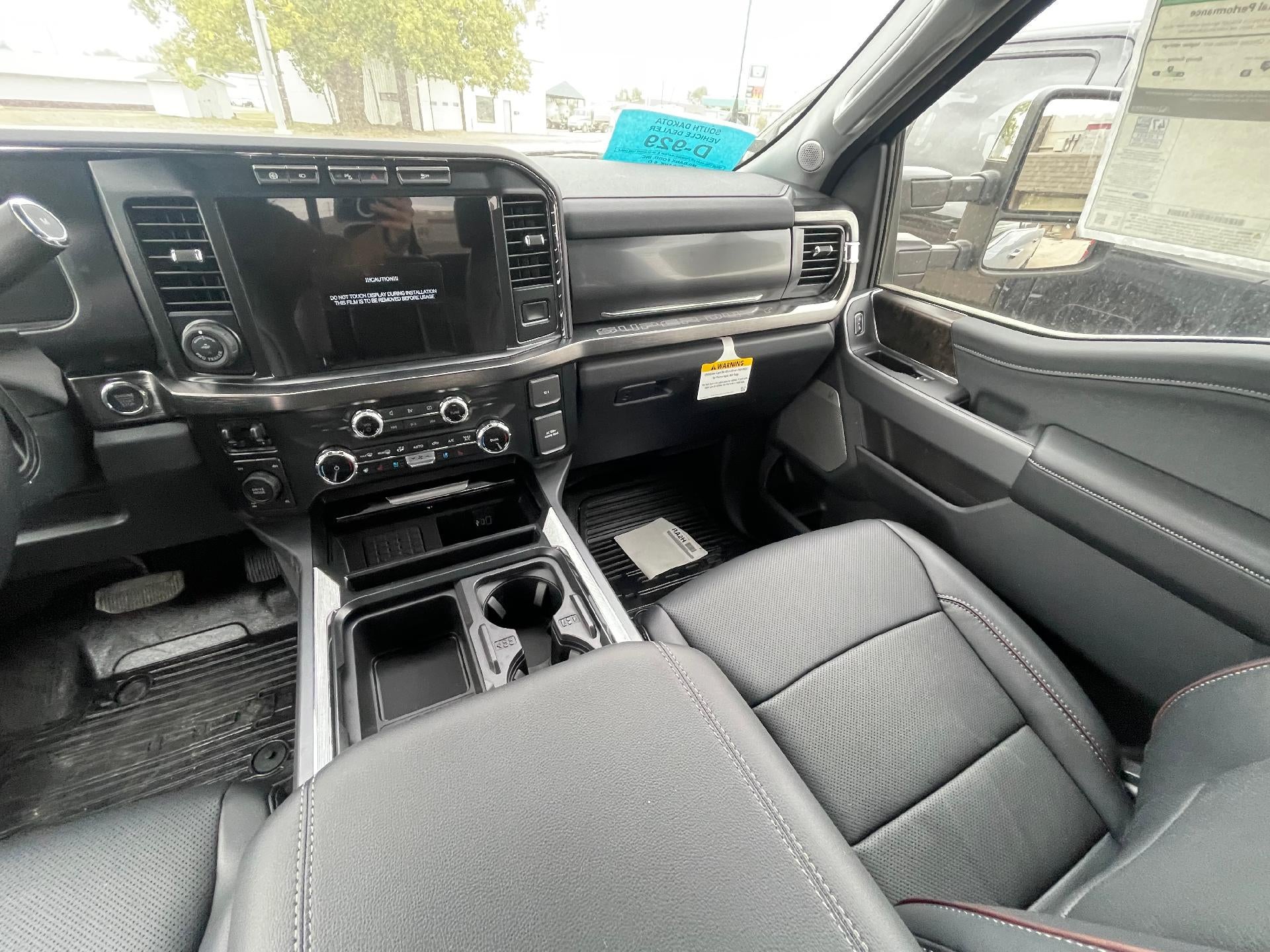 2024 Ford Super Duty F-350 SRW XL 4WD Crew Cab 6.75' Box