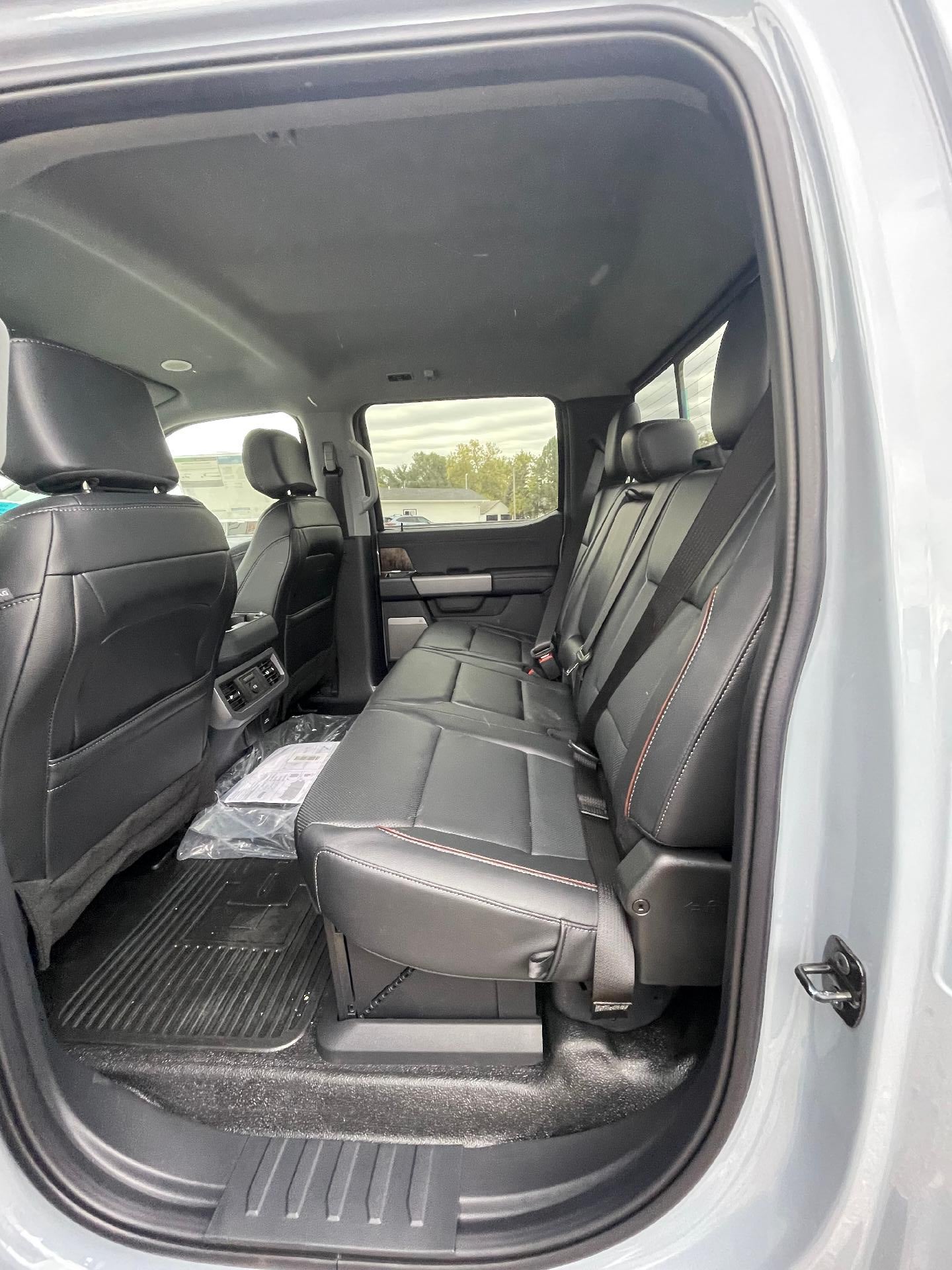 2024 Ford Super Duty F-350 SRW XL 4WD Crew Cab 6.75' Box