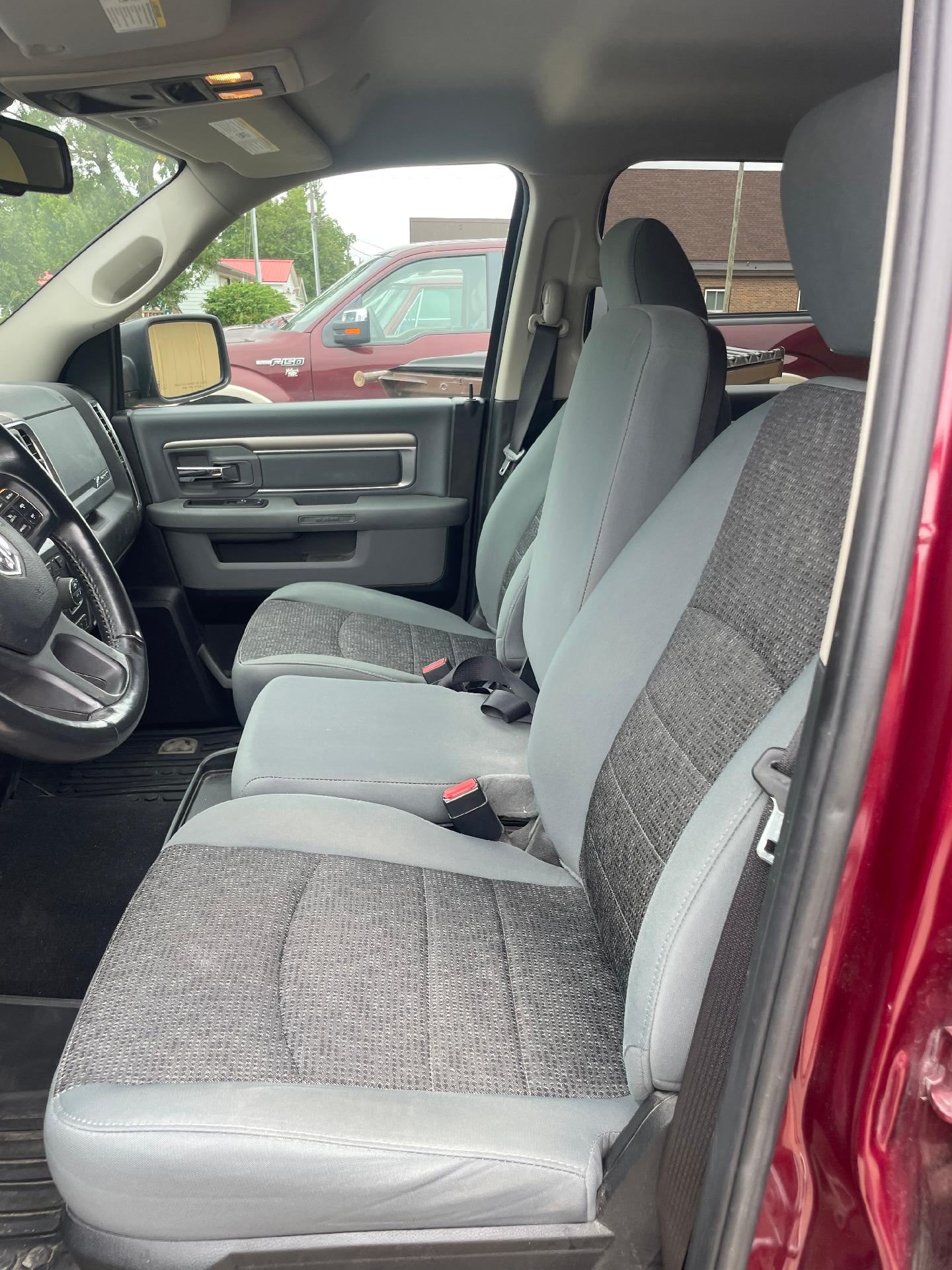 2018 RAM 1500 Big Horn 4x4 Crew Cab 5'7" Box