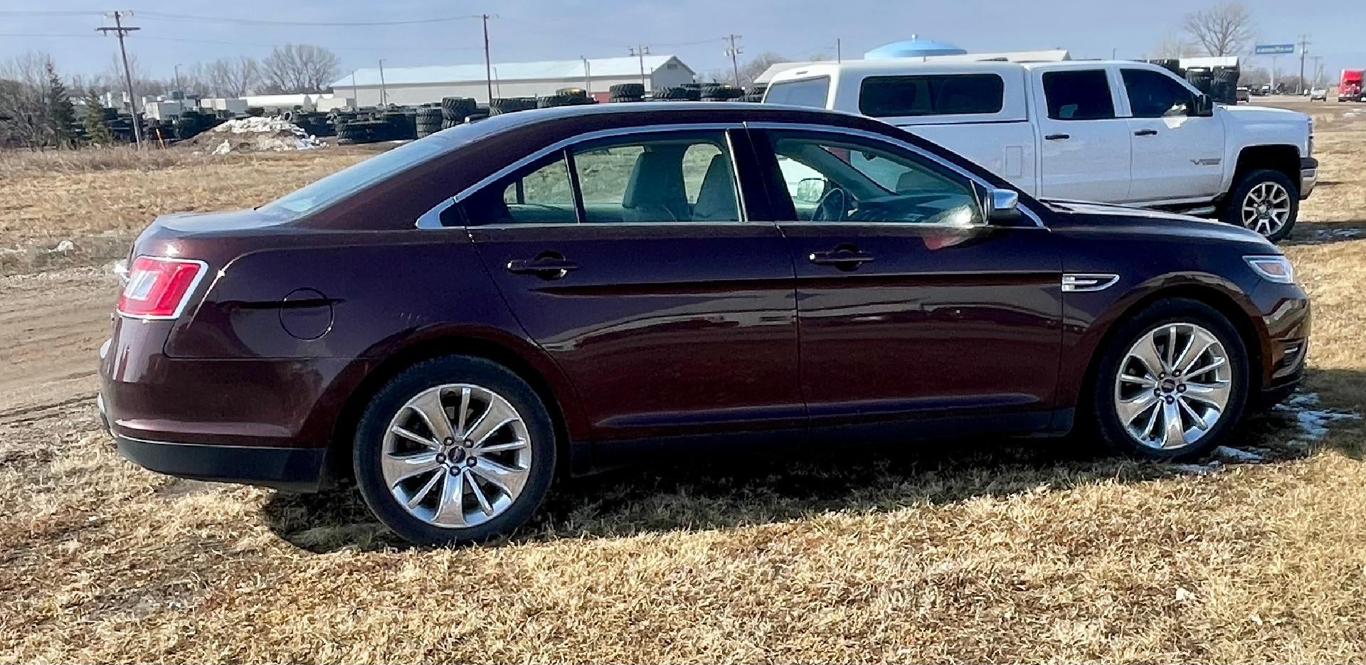 2010 Ford Taurus 4dr Sdn Limited FWD