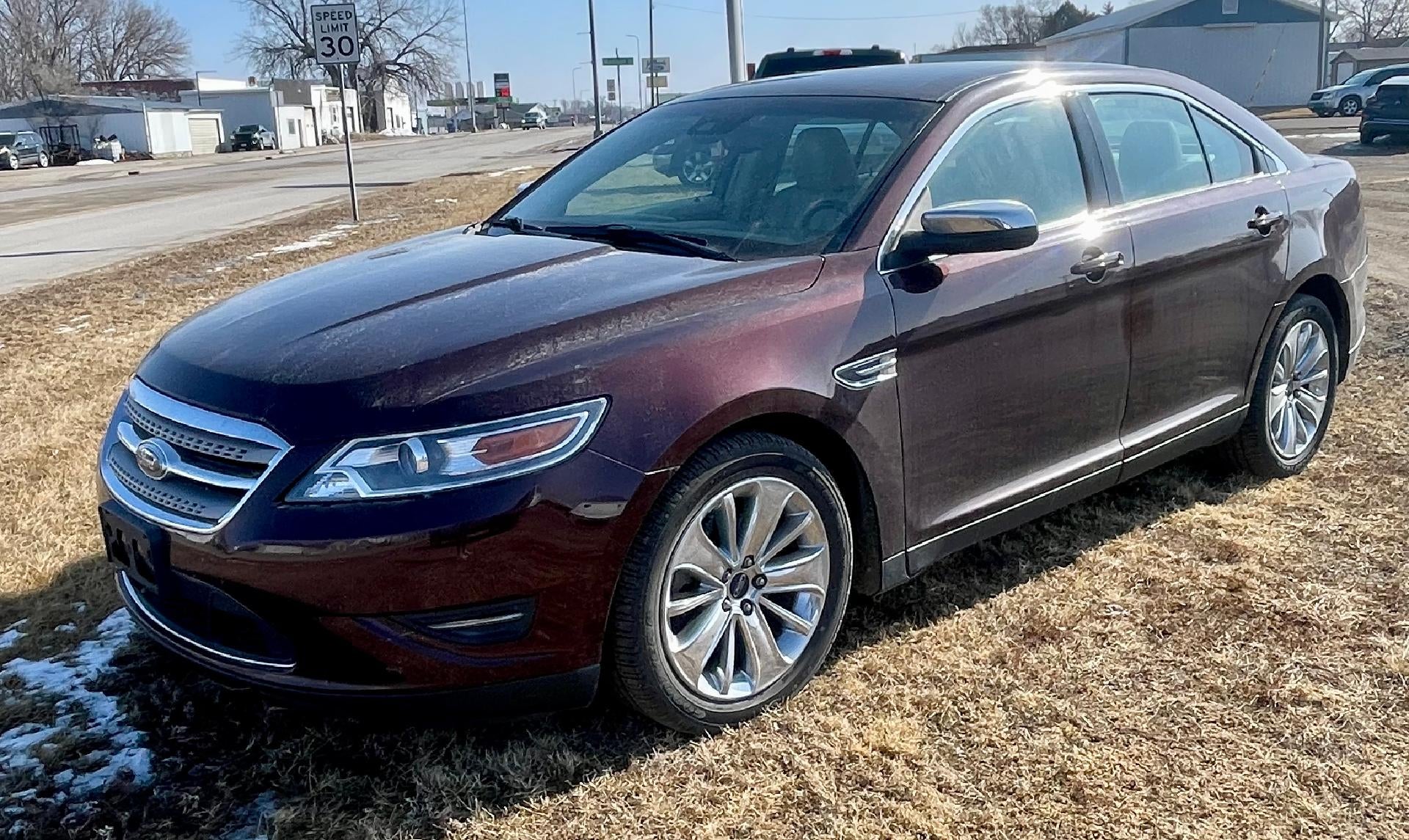 2010 Ford Taurus 4dr Sdn Limited FWD