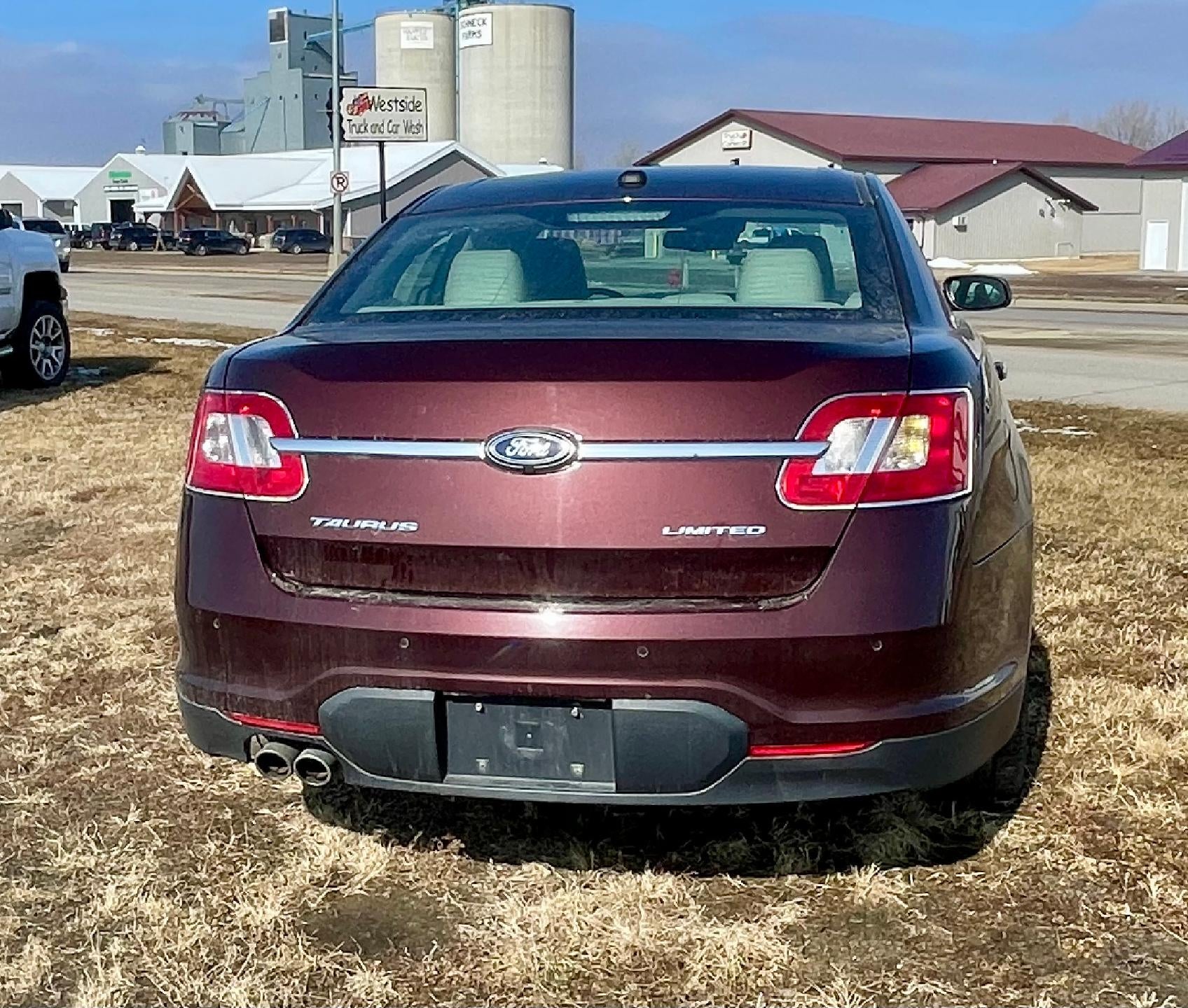 2010 Ford Taurus 4dr Sdn Limited FWD