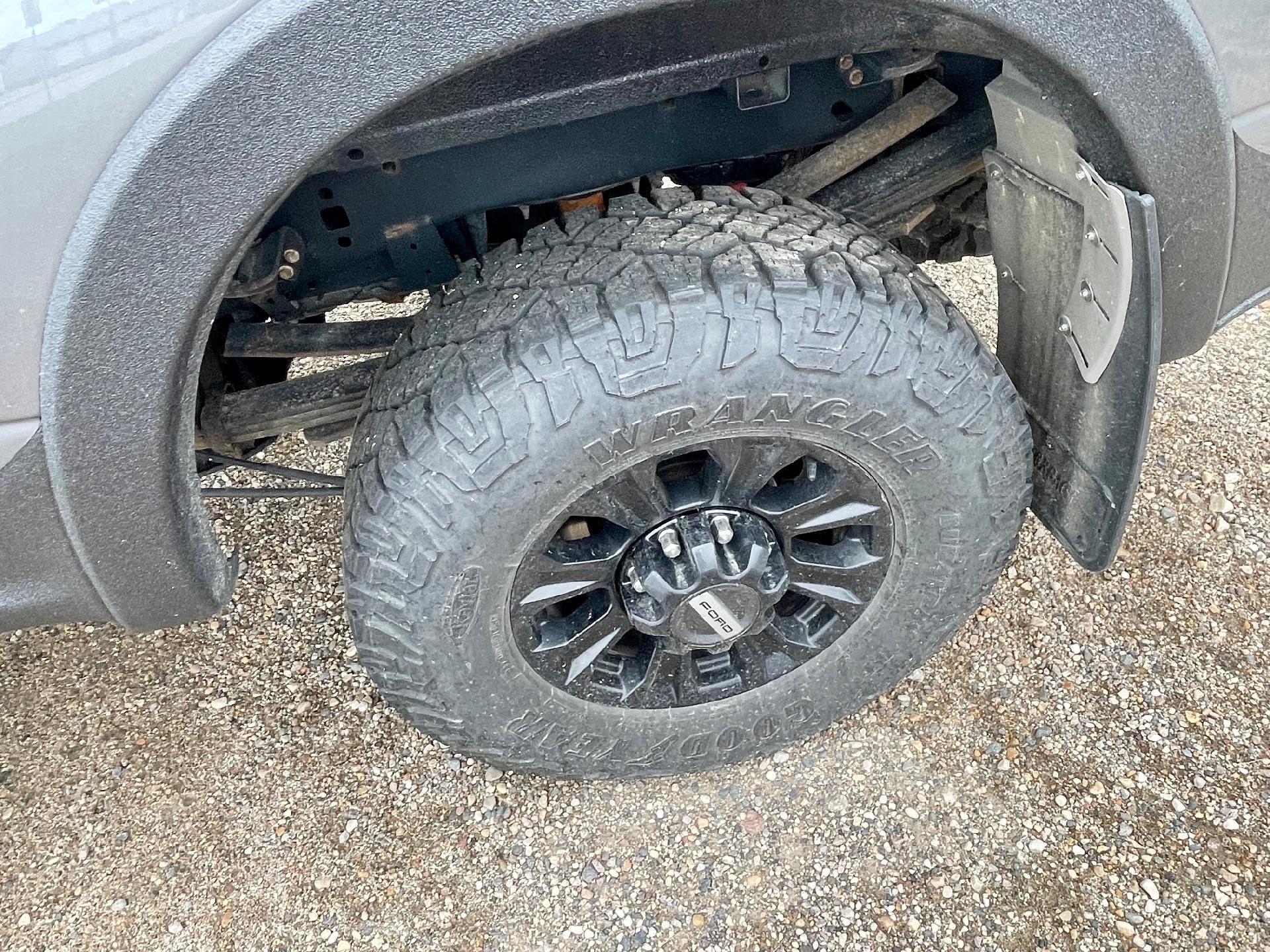 2021 Ford Super Duty F-250 SRW Lariat Tremor Pkg 4WD Crew Cab 6.75' Box