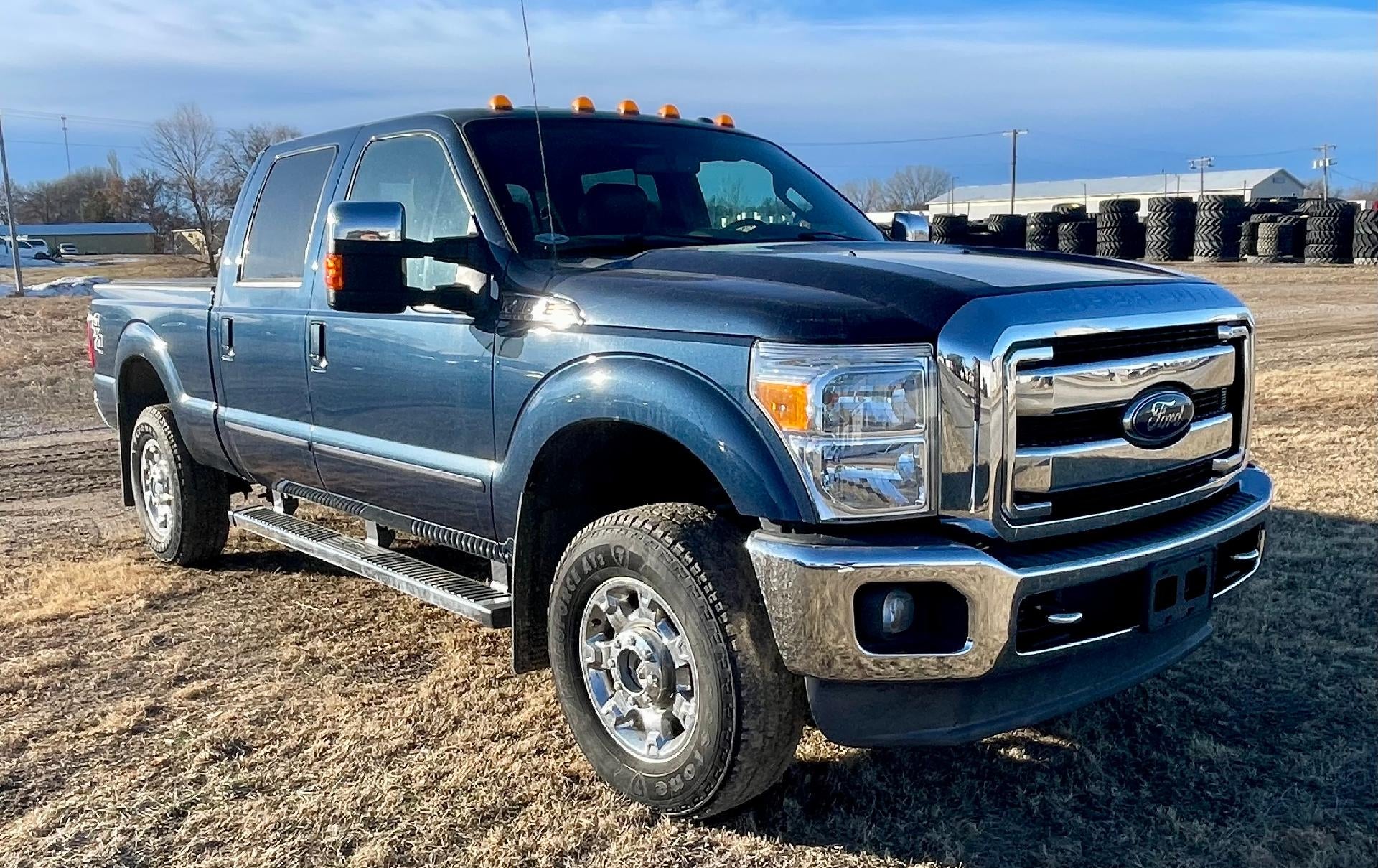 2014 Ford Super Duty F-350 SRW 4WD Crew Cab 6-3/4 Ft Box Lariat