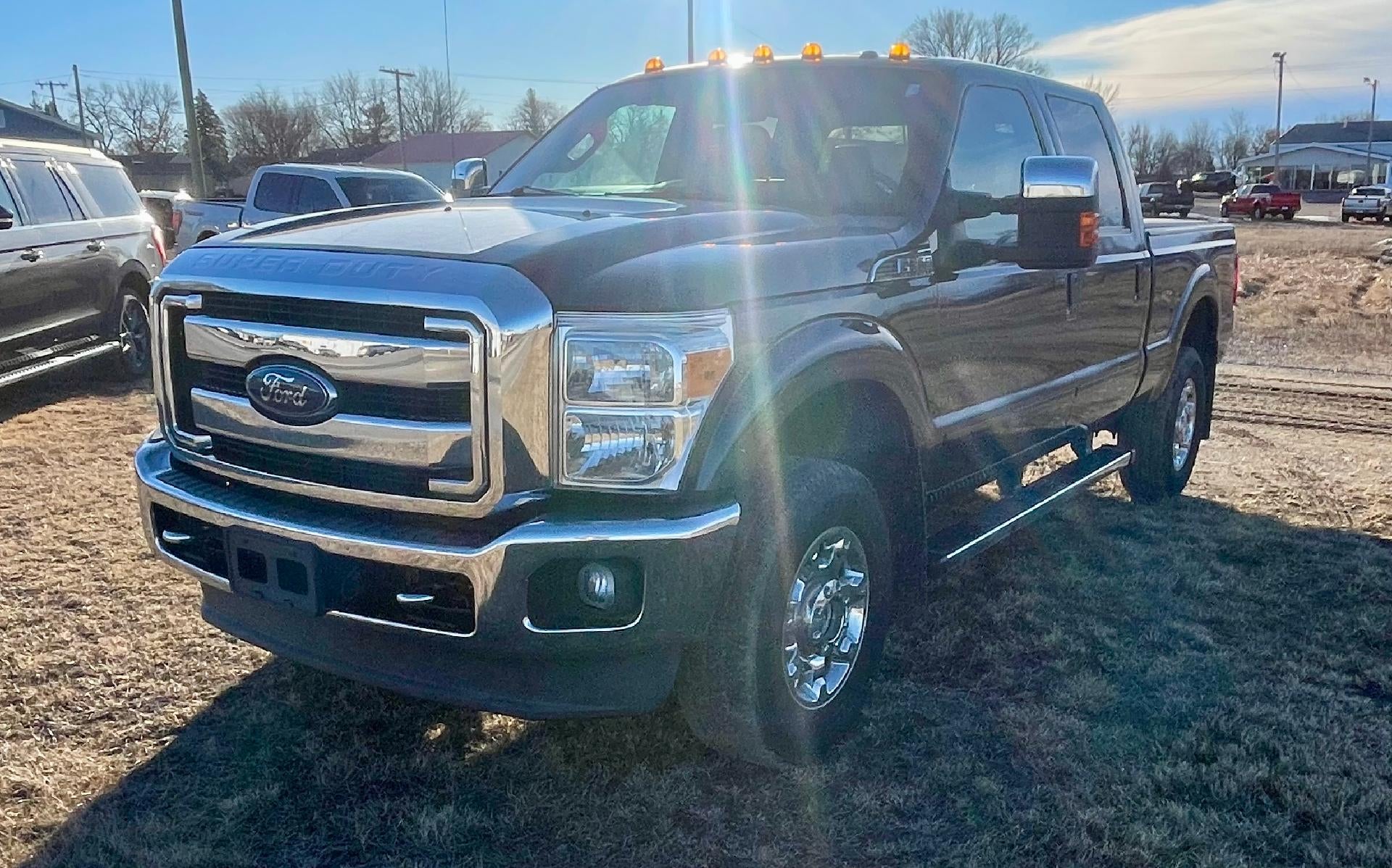 2014 Ford Super Duty F-350 SRW 4WD Crew Cab 6-3/4 Ft Box Lariat