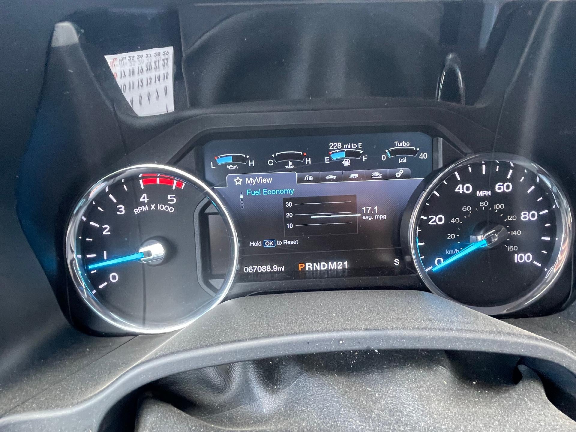 2017 Ford Super Duty F-350 SRW Lariat 4WD Crew Cab 6.75' Box