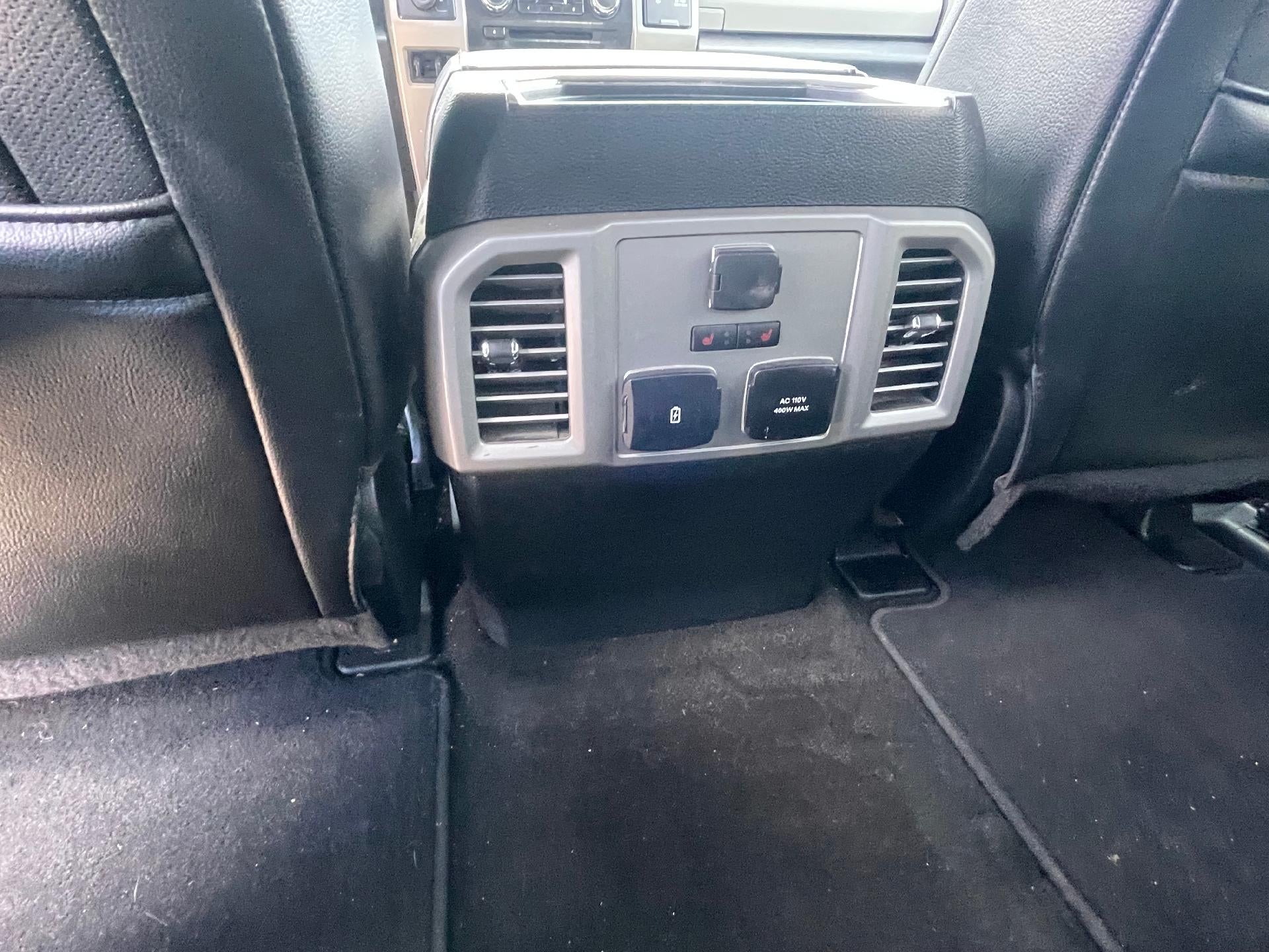 2017 Ford Super Duty F-350 SRW Lariat 4WD Crew Cab 6.75' Box