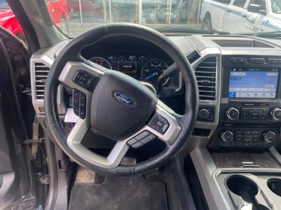 2017 Ford Super Duty F-350 SRW Lariat 4WD Crew Cab 6.75' Box