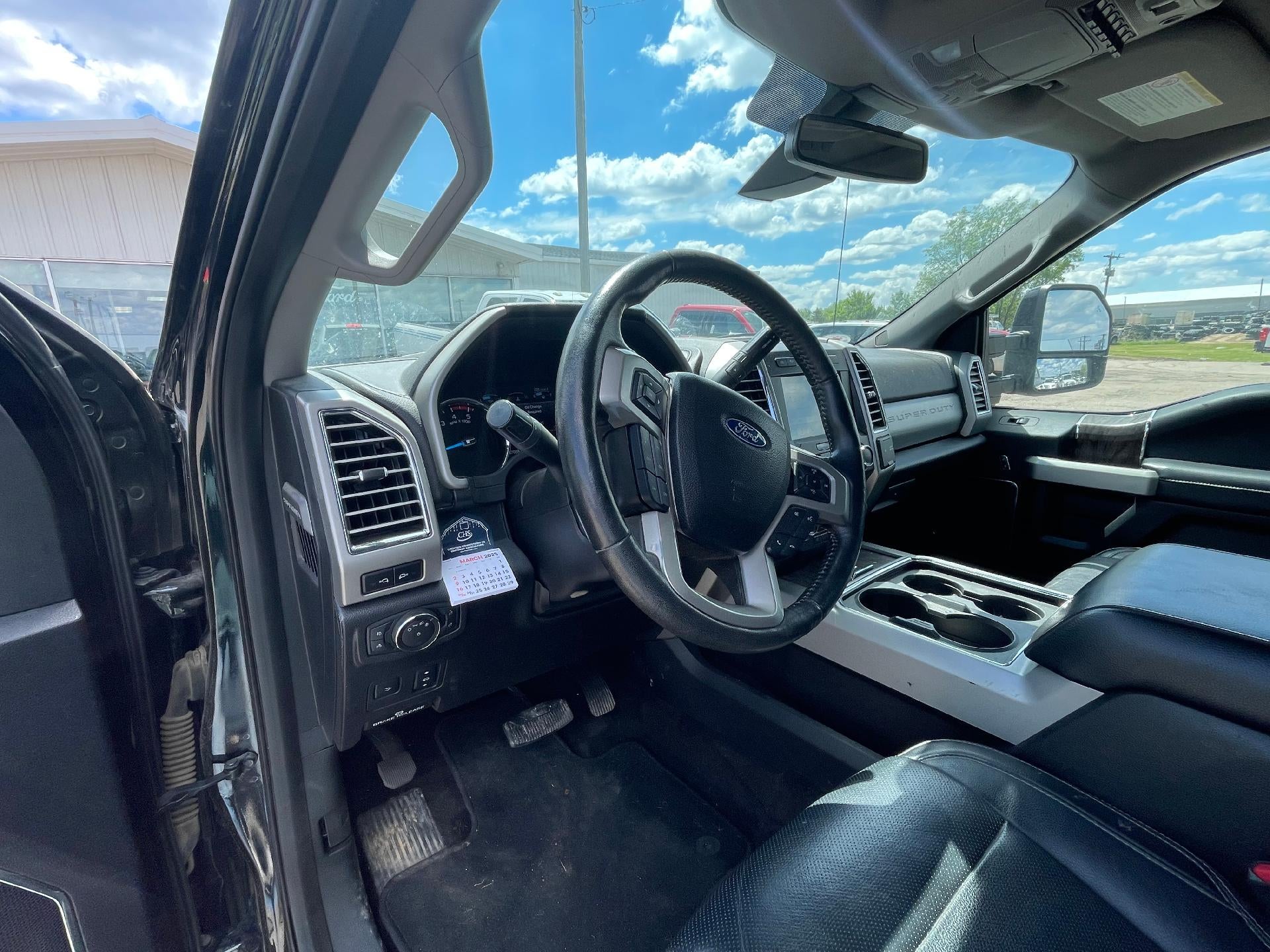 2017 Ford Super Duty F-350 SRW Lariat 4WD Crew Cab 6.75' Box