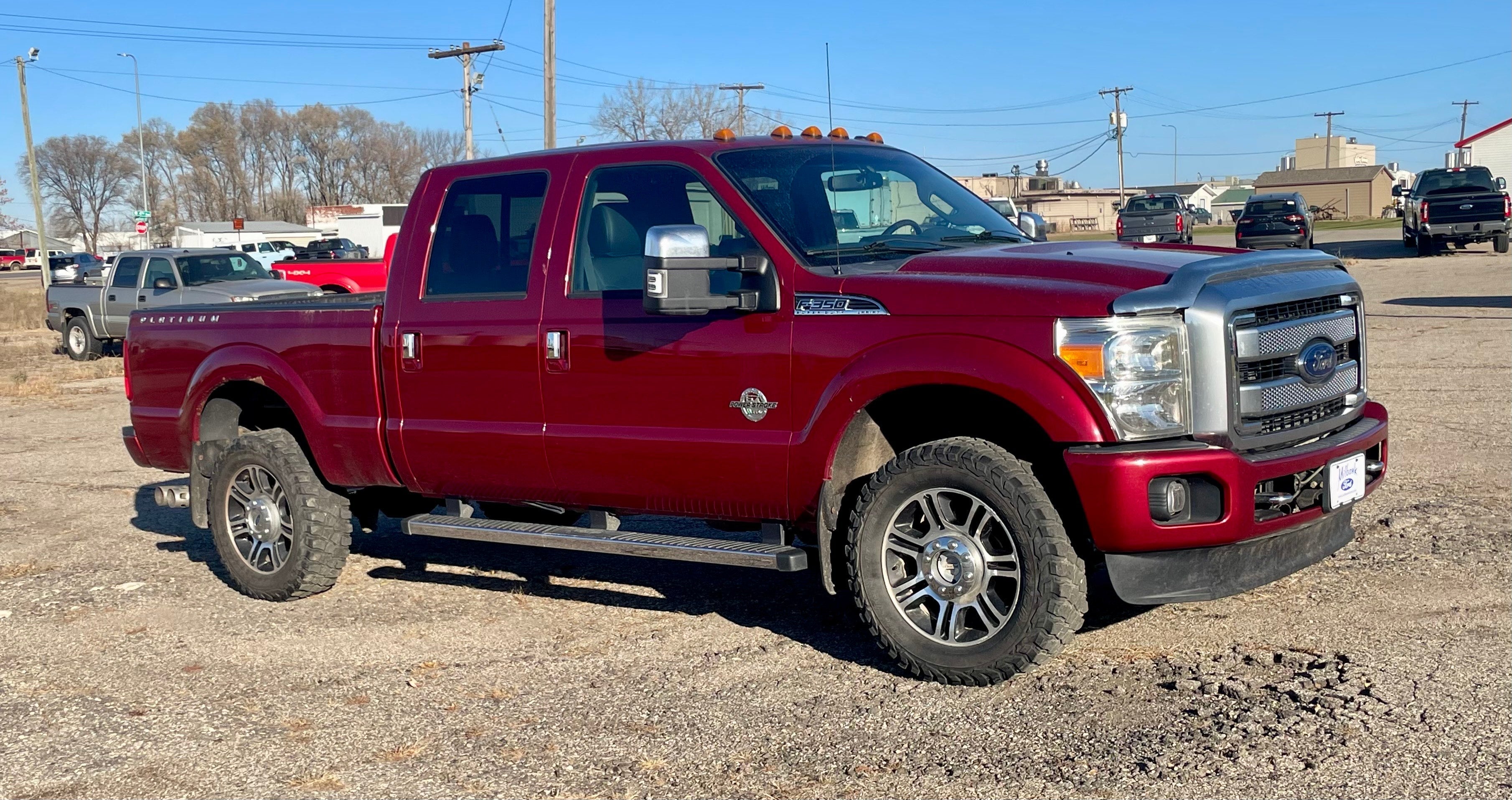 2014 Ford Super Duty F-350 SRW 4WD Crew Cab 6-3/4 Ft Box Platinum