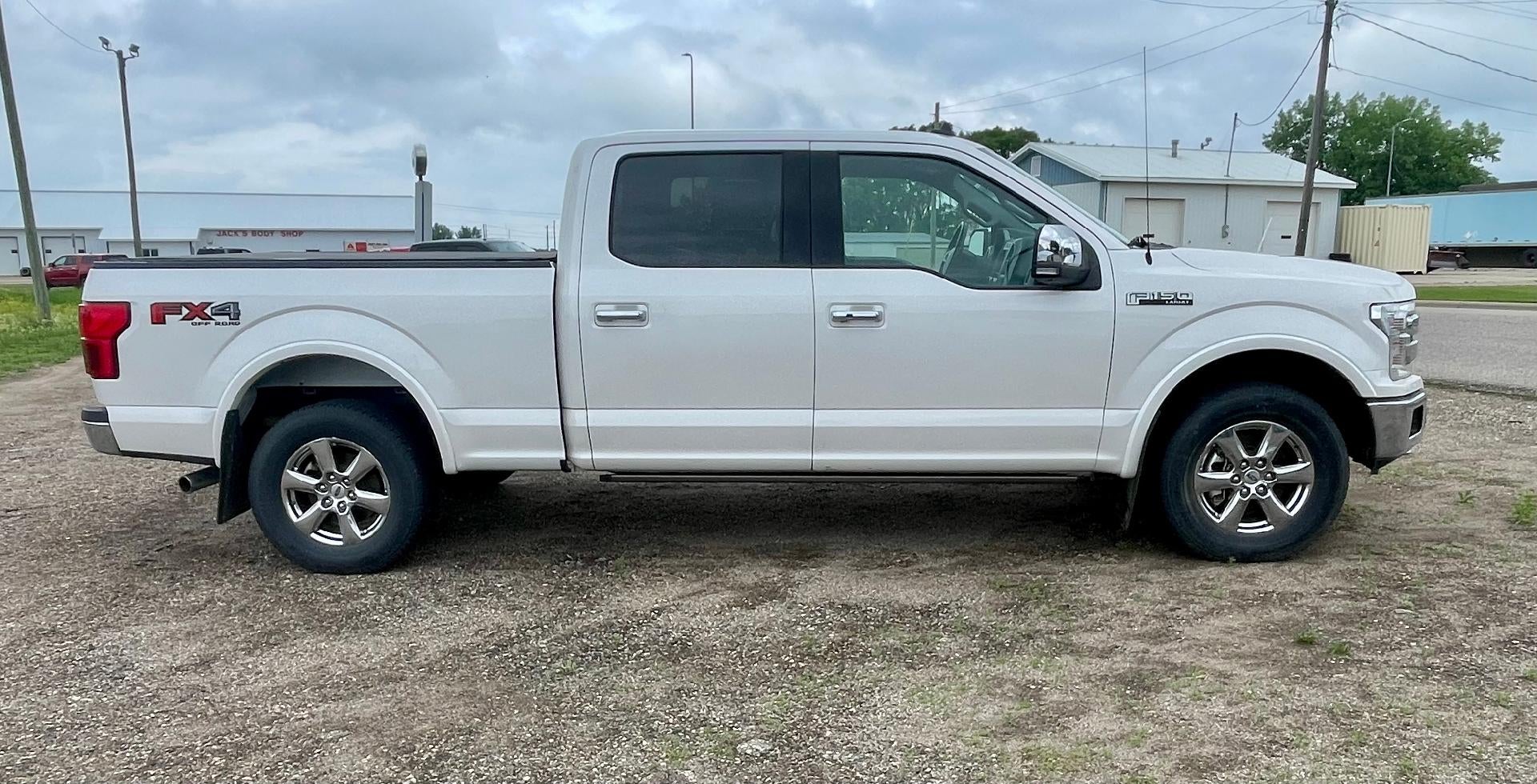 2019 Ford F-150 LARIAT 4WD SuperCrew 5.5' Box