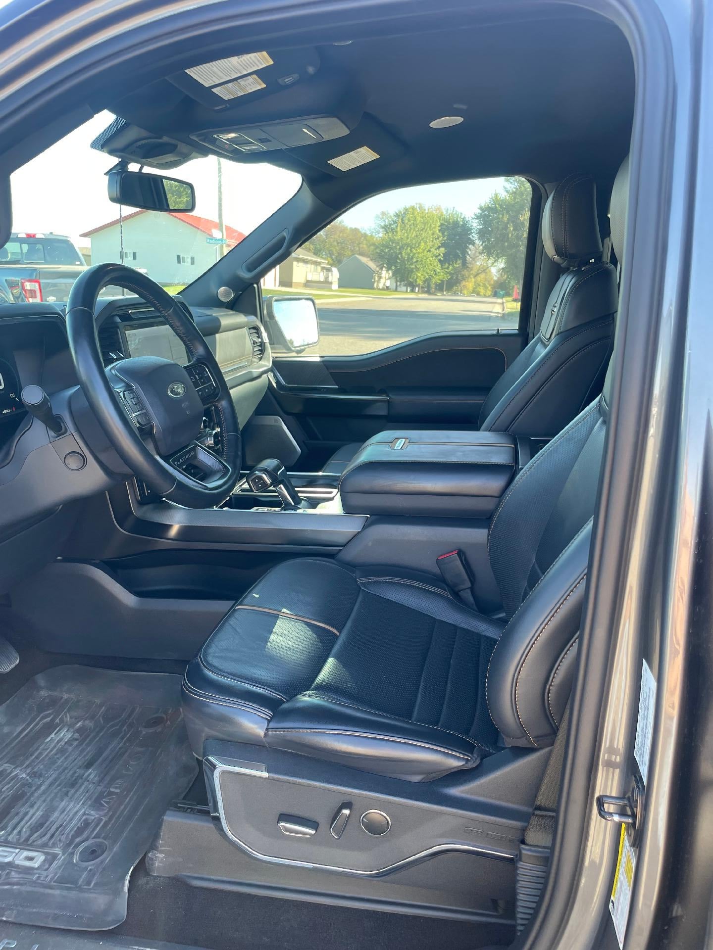 2023 Ford F-150 Platinum 4WD SuperCrew 5.5' Box