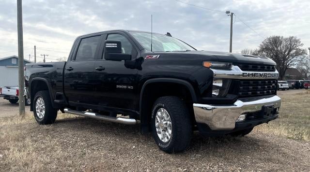 2021 Chevrolet Silverado 3500 HD Crew Cab Standard Box 4-Wheel Drive LT