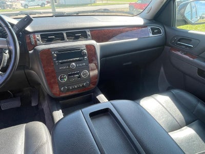 2014 Chevrolet Suburban 4WD LT