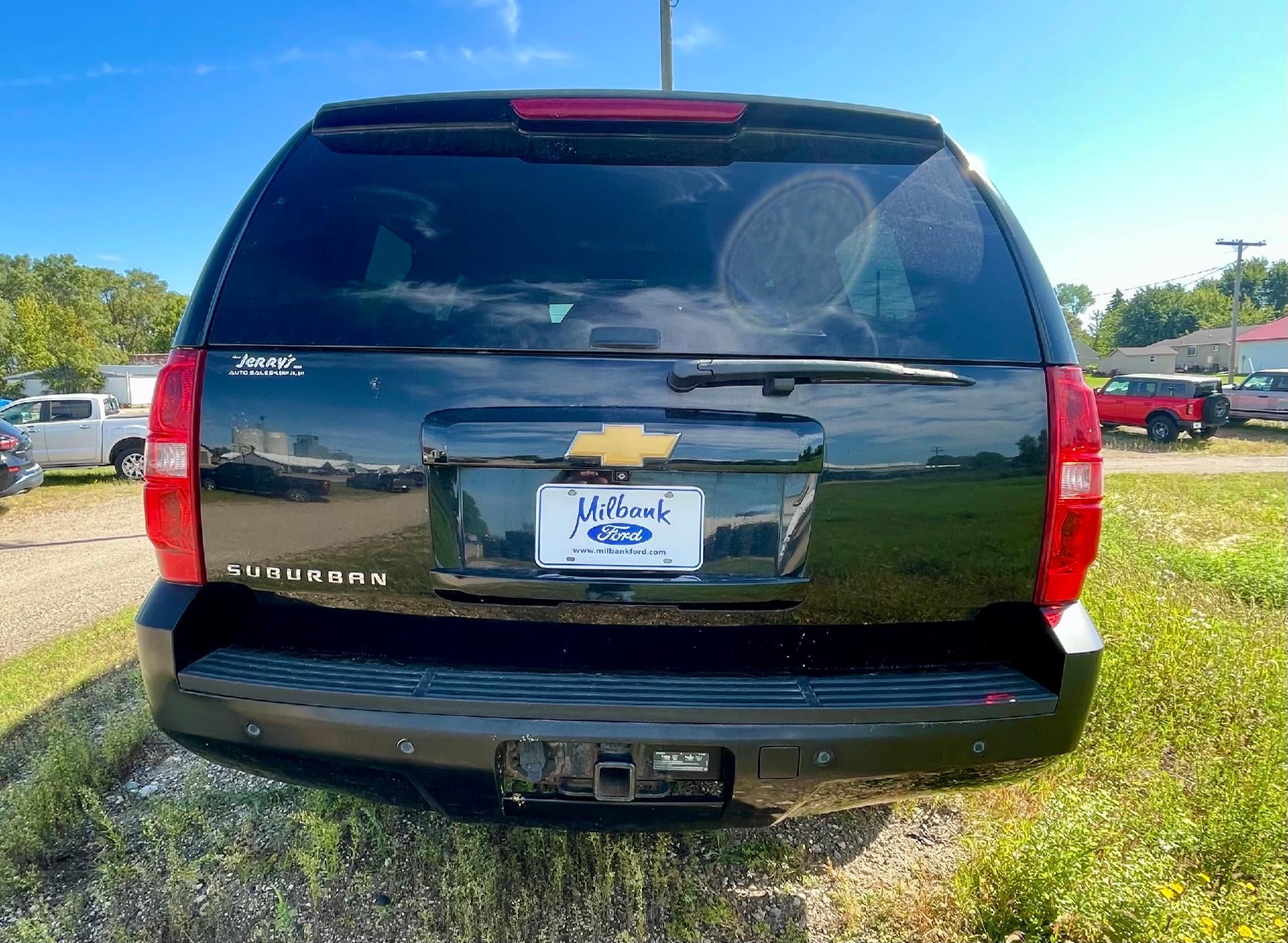 2014 Chevrolet Suburban 4WD LT