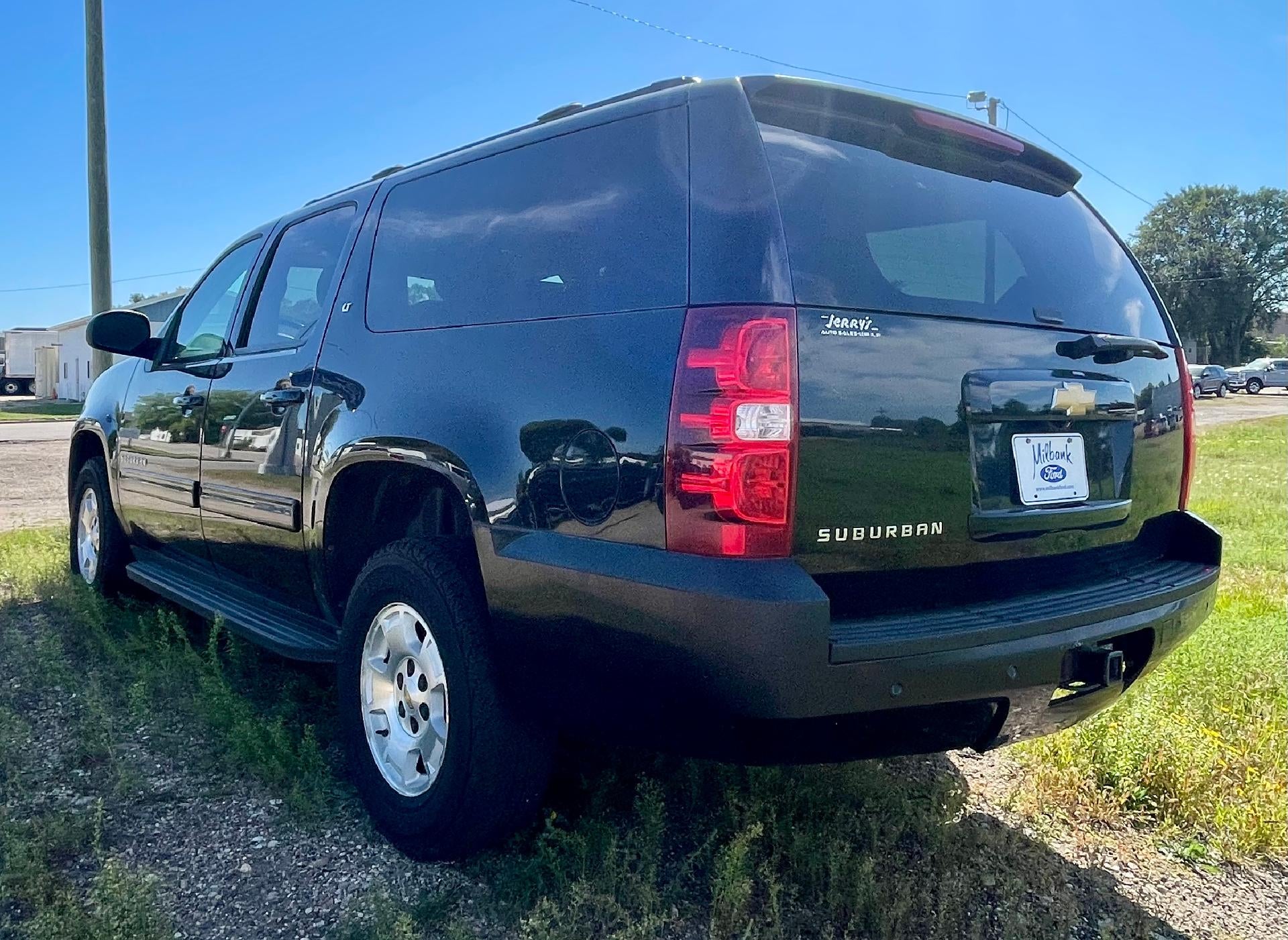 2014 Chevrolet Suburban 4WD LT